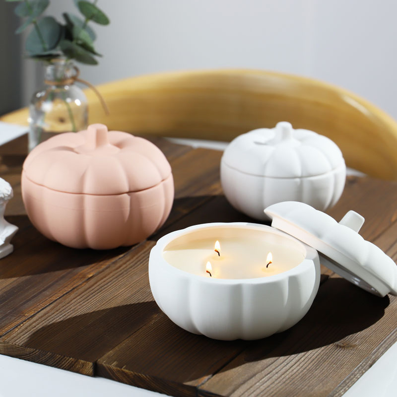 Home decoration matte ceramic fragrance soy wax candle container nordic ceramic pumpkin candle jar with candle