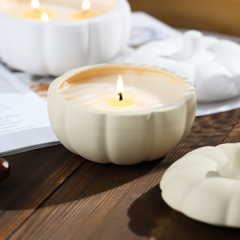 Home decoration matte ceramic fragrance soy wax candle container nordic ceramic pumpkin candle jar with candle