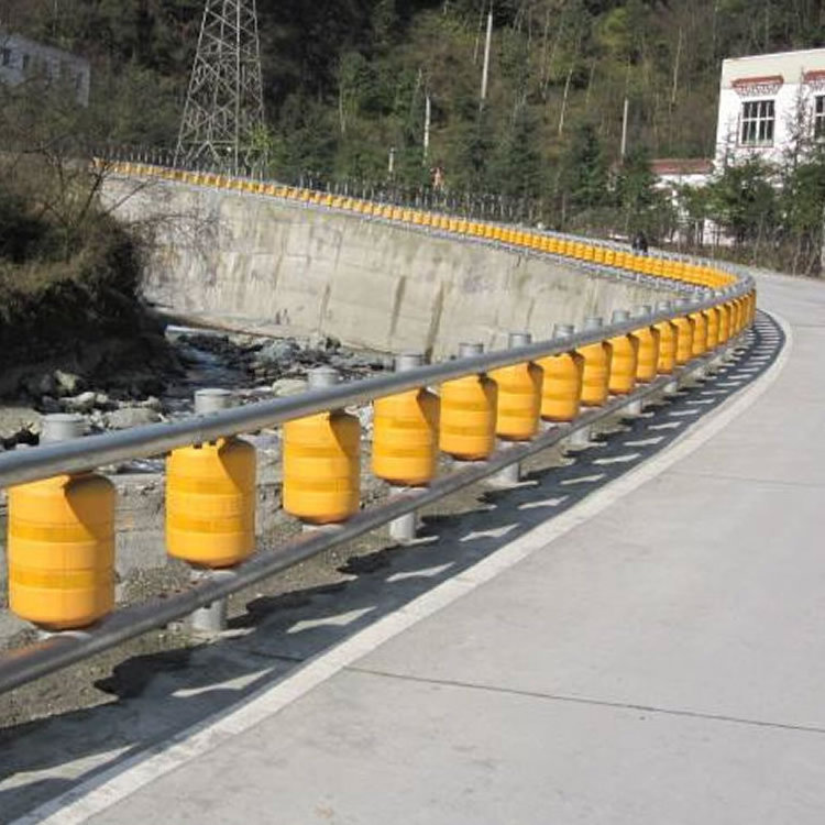 Traffic Safety Eva Buckets Rolling Anti Crash Guardrail Road Roller Barrier