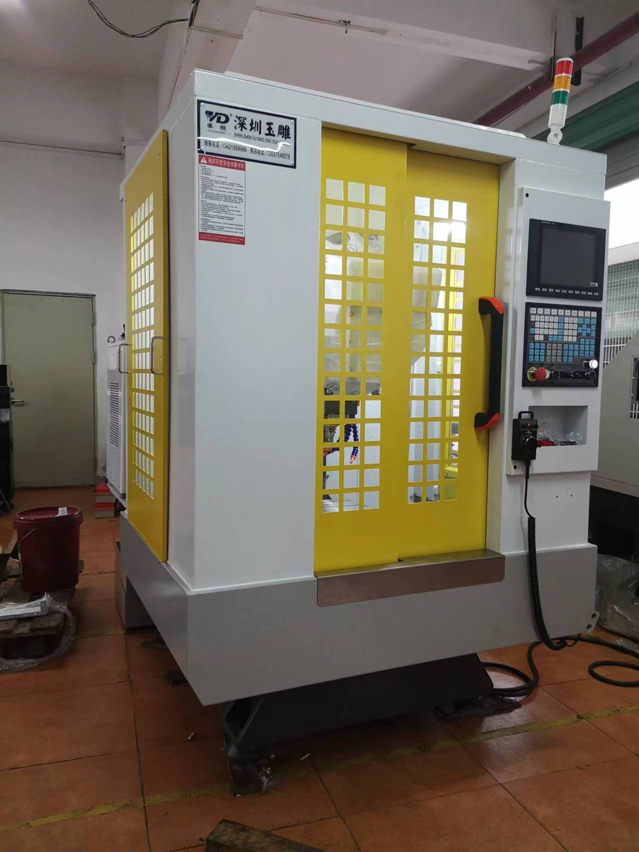 CNC Supplier Center Drill RY-T6 Tapping Drilling 3 Axis Linear Rail Vertical Machining Center Robodrill Drill Milling Provided