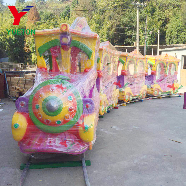 Zhengzhou Yueton Types Of Theme Park Rides Electric Ride On Train With Tracks