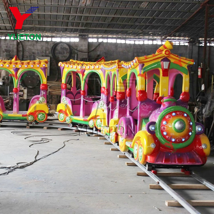 Zhengzhou Yueton Types Of Theme Park Rides Electric Ride On Train With Tracks