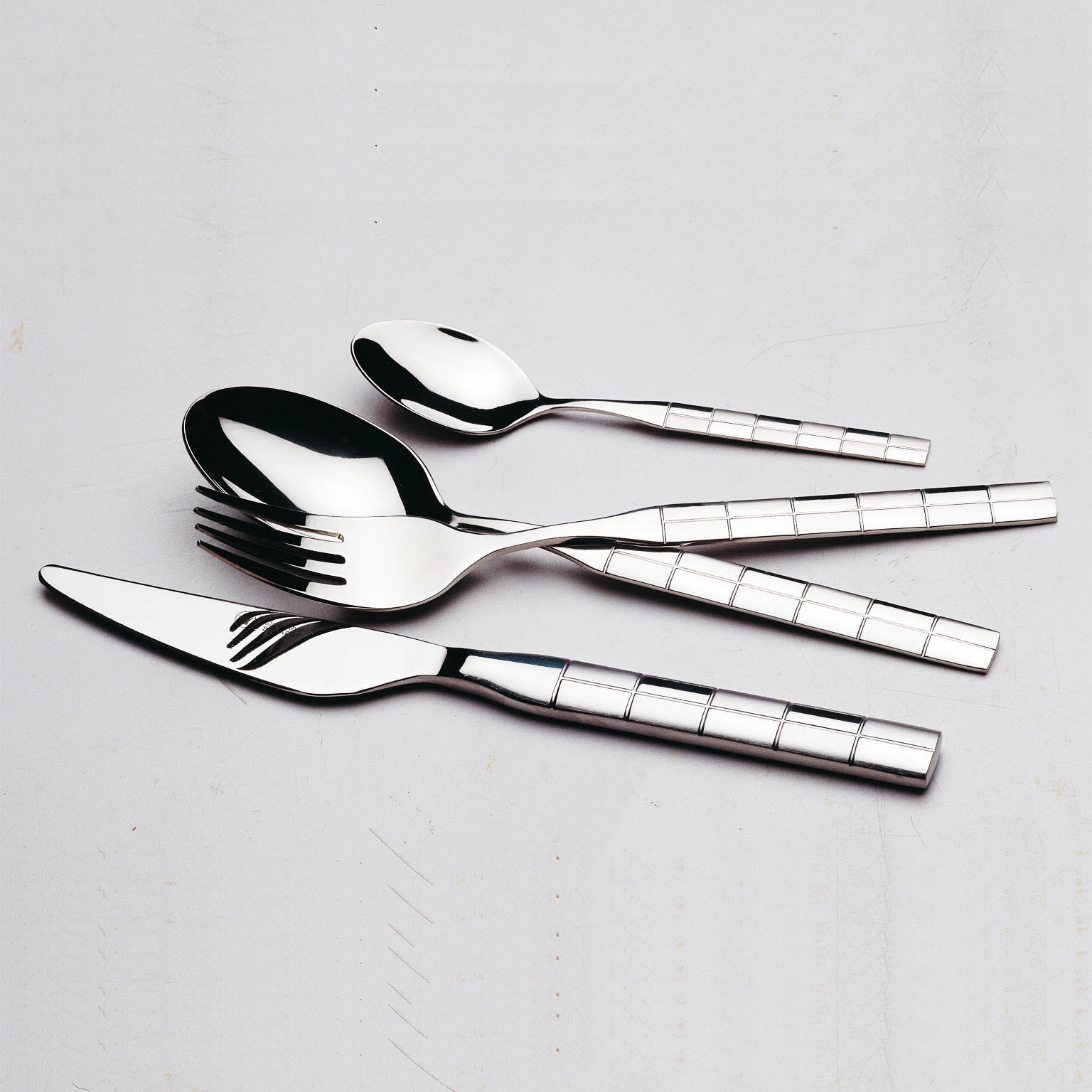 24pcs 18/10 Italian cutlery set silver plated