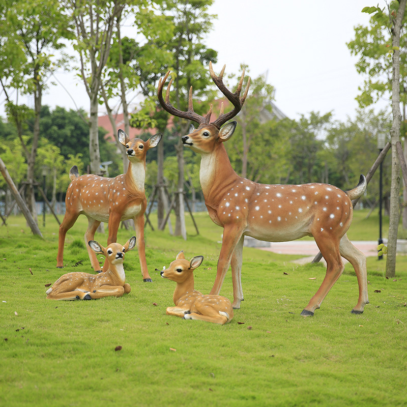 Wholesale Garden Ornaments Large Animal Statue Fiberglass Life Size Giraffe Sculpture