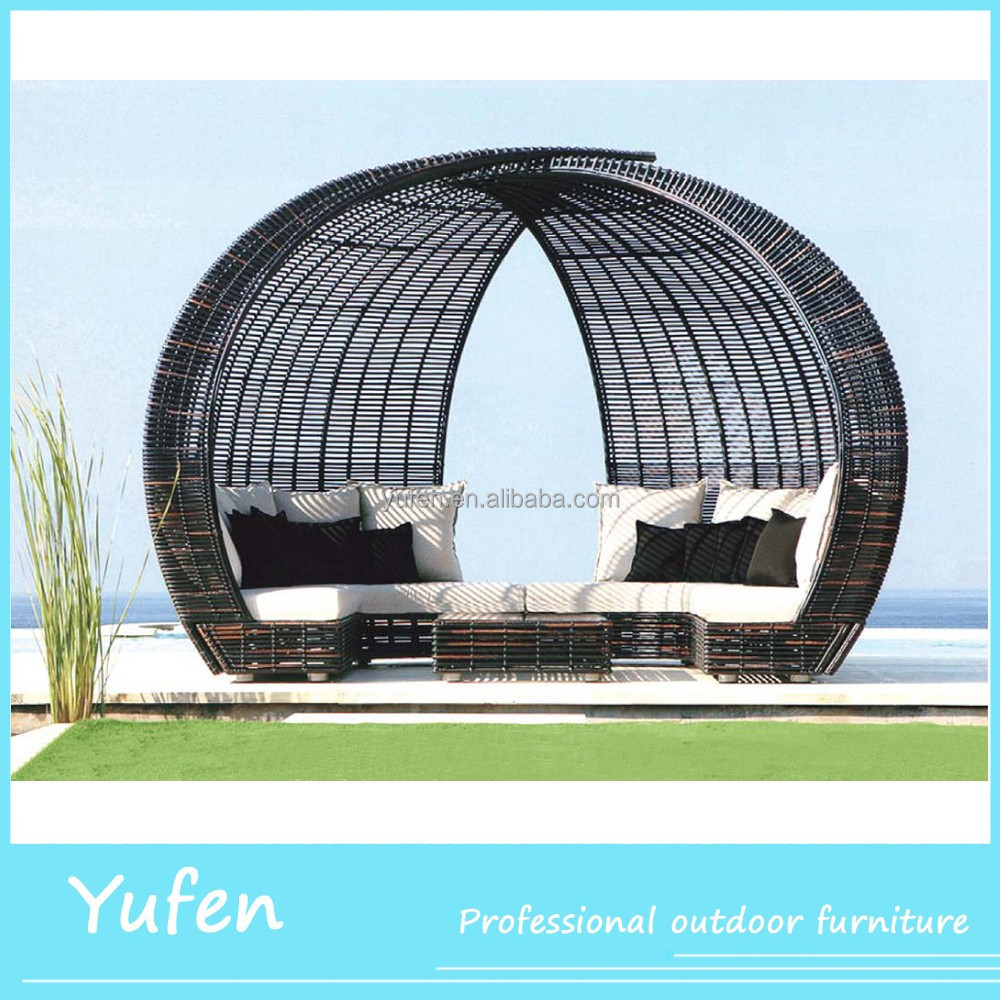 Good quality outdoor patio rattan gazebo daybed with covers