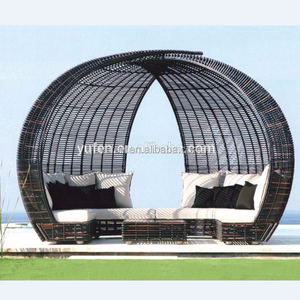 Good quality outdoor patio rattan gazebo daybed with covers