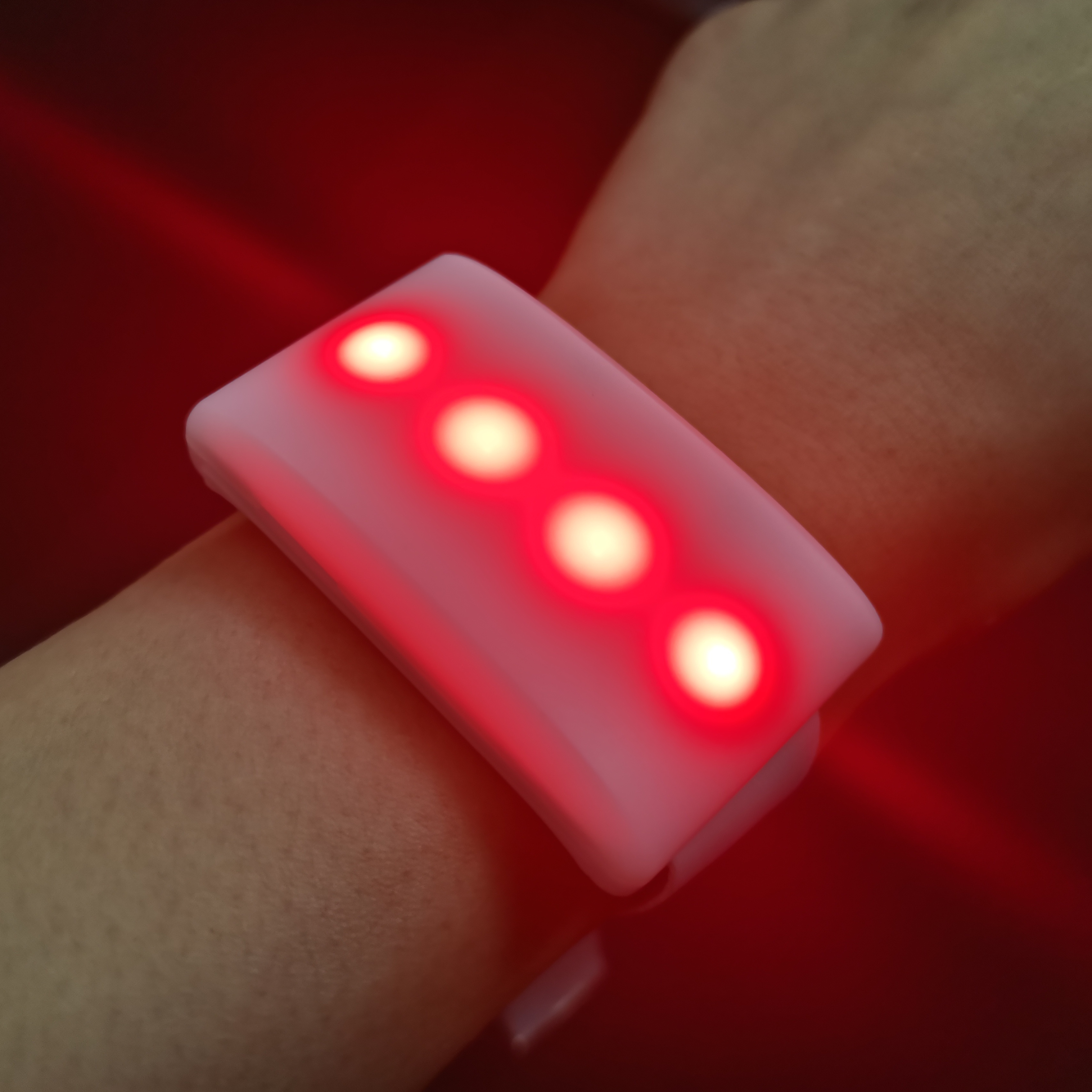 2023 New Product Adjustable 4 leds RGB Custom Printed Fabric Bracelet