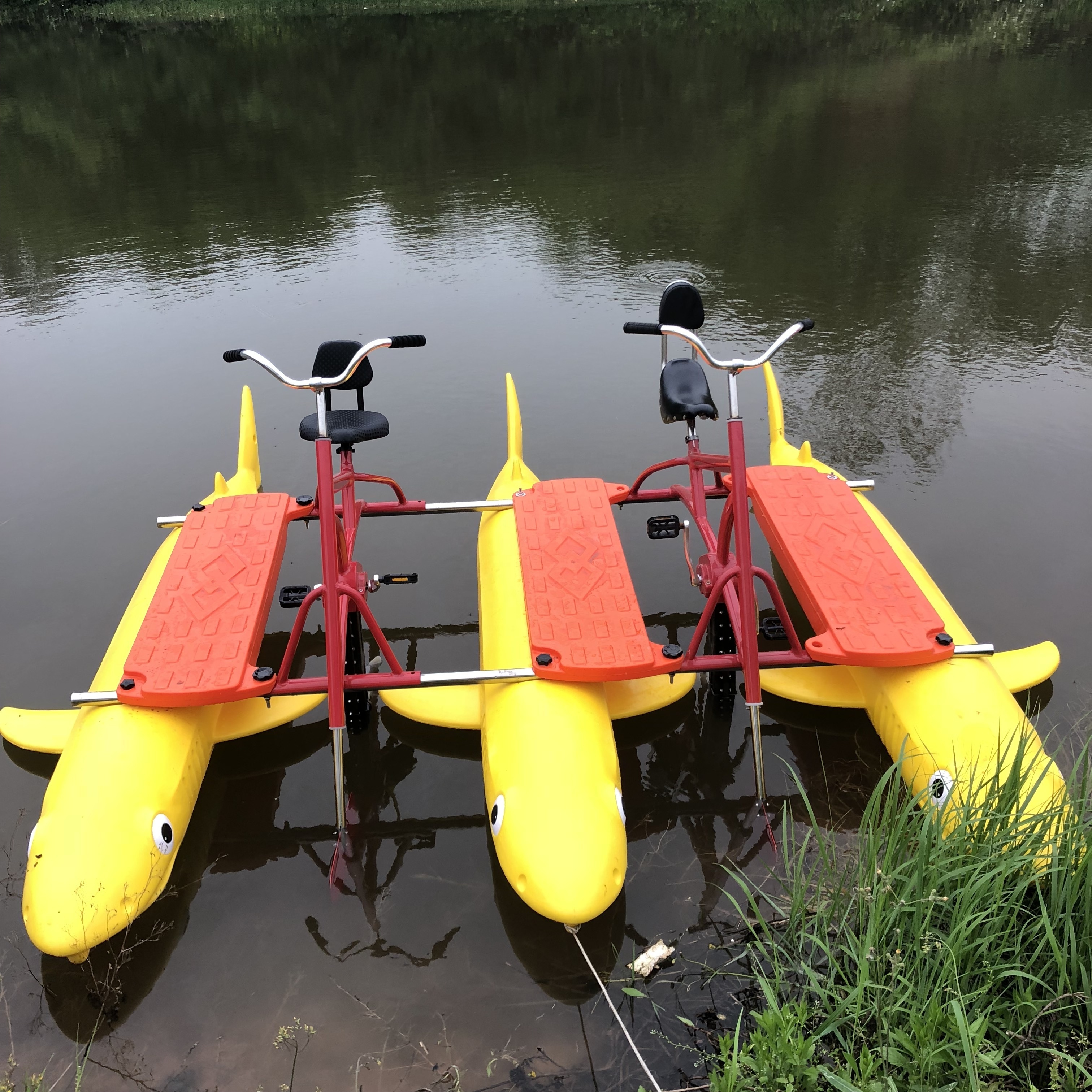 Water Play Equipment Plastic LLDPE Shark Pedal Boat Adult Water Powered Bike for Sale