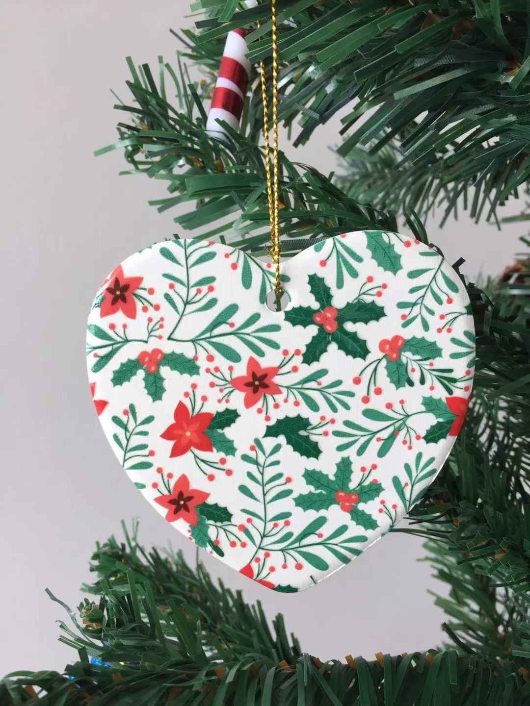 Amazon Hot Sale hanging Christmas decoration  christmas ceramic ornaments tree bauble