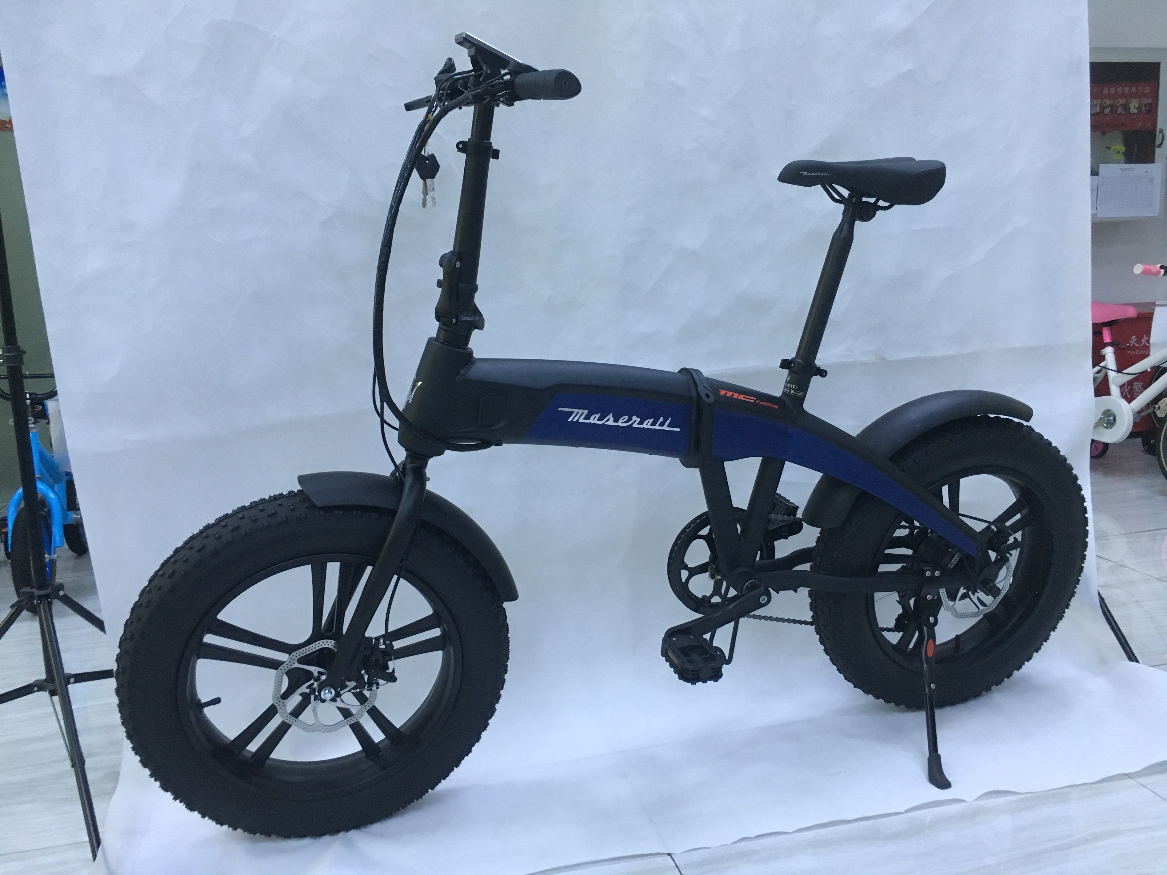 2019 New Popular E- Bike 20 Inch Fat Tire Alloy Foldable  Frame Hidden Battery Mini Folding Electric Bike