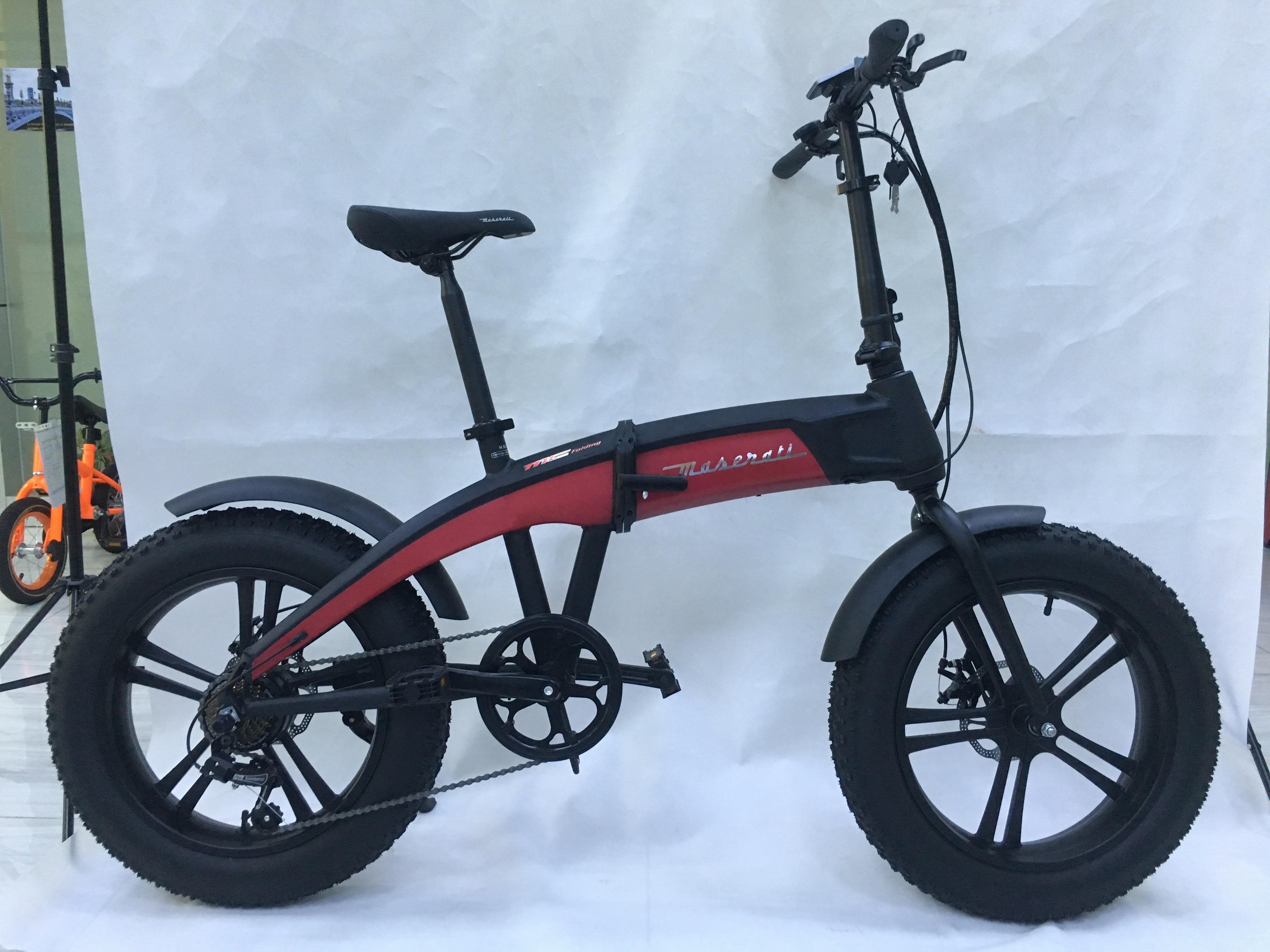 2019 New Popular E- Bike 20 Inch Fat Tire Alloy Foldable  Frame Hidden Battery Mini Folding Electric Bike