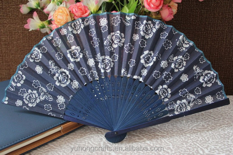 Chinese hand folding gift fan for ladies