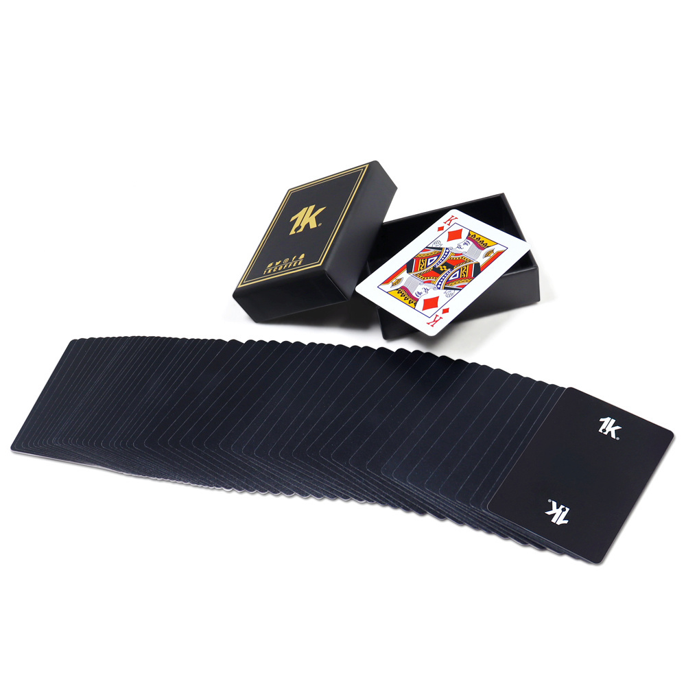 Customized pvc coated printed Spanish waterproof plastic poker 40 plastic pvc 12 deck poker casino playing game cards with case