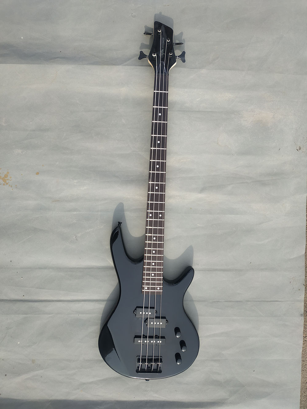 Wholesale black color 24Frets 4strings electric bass guitars acoustic bass guitar kit from china factory