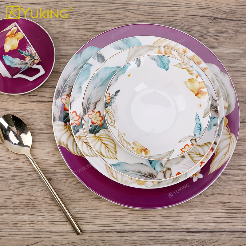 Yuking Ceramic Dinnerware Set Dining golden rim round floral cute style  porcelain customized logo dishes plates chaozhou local