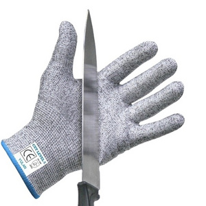 Yulan CR102 meat cutting gloves