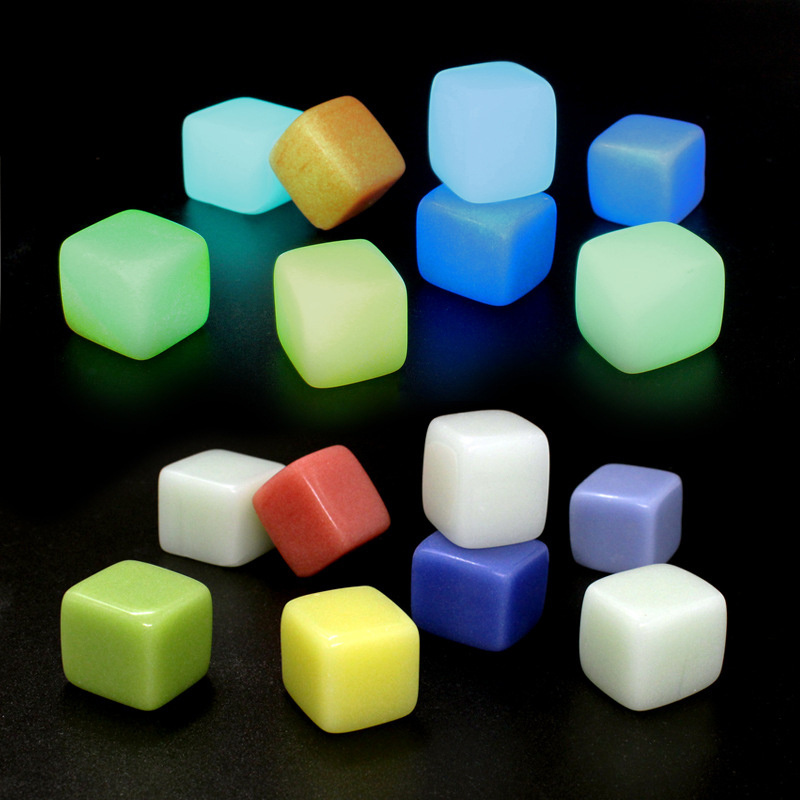 Wholesale natural luminous cubes festival party bar nightclub supplies glow in the dark whiskey ice stones