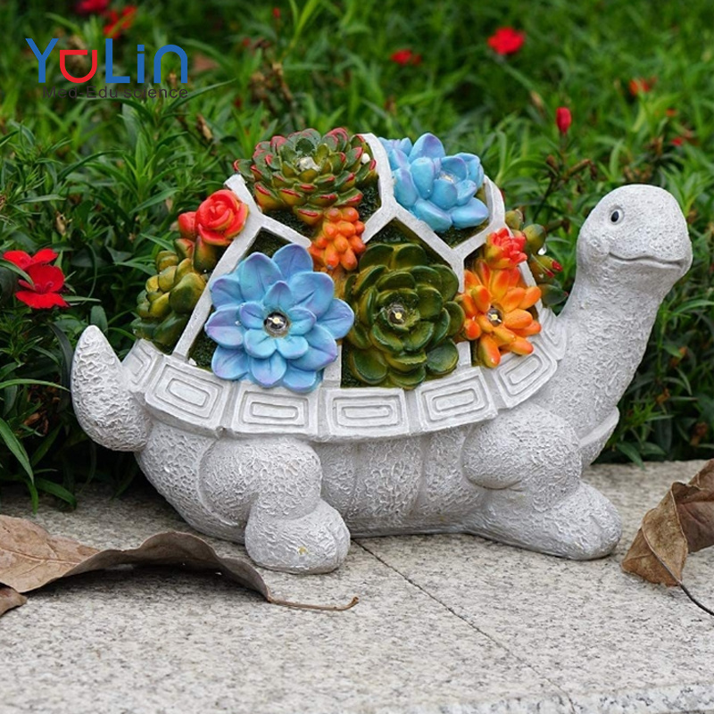 Solar energy is not afraid of wind and sun suitable for outdoor lawn in the garden of resin material succulent turtle decoration