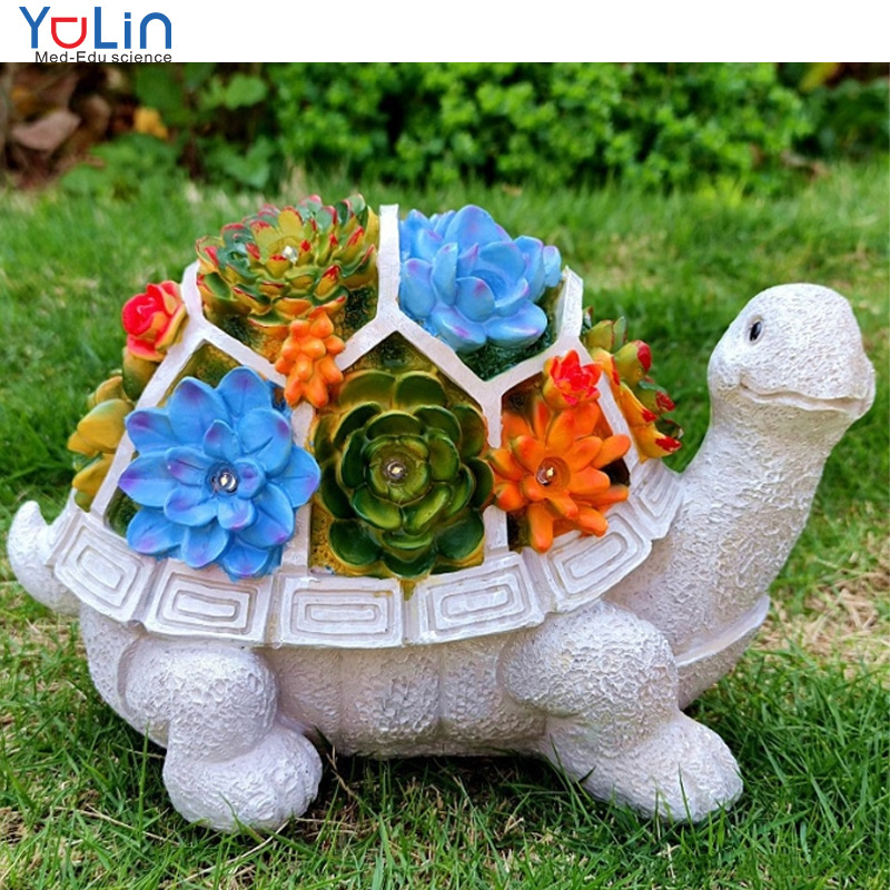 Solar energy is not afraid of wind and sun suitable for outdoor lawn in the garden of resin material succulent turtle decoration