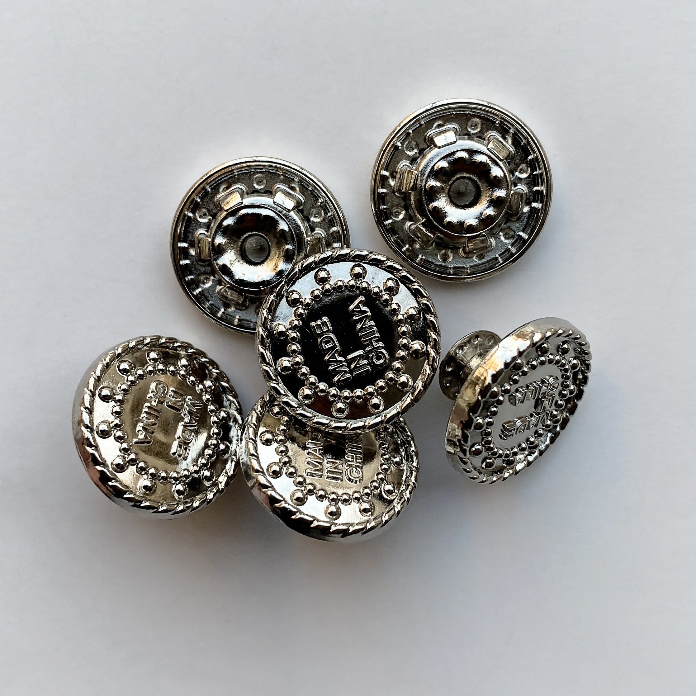 New style High quality  Wholesale 18mm accessories and rivets custom logo denim metal tack Jeans button for jeans