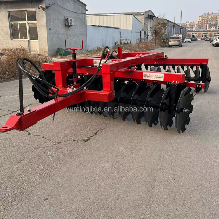 High Performance Agricultural Machinery 28 Disc Disc Rake Tractors Hydraulic Traction Heavy Duty Disc Harrow