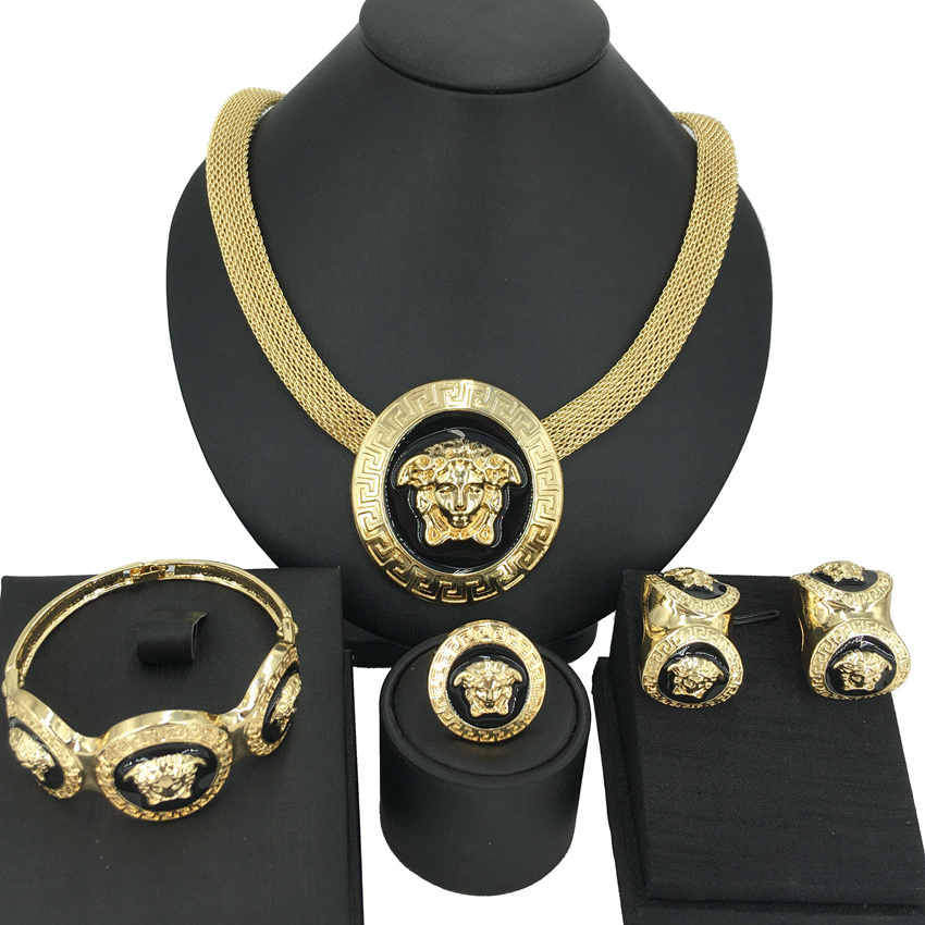 High Quality Fashion Gold Plated Brazilian Jewelry Set 24k Gold Plated Italian Luxury Necklace Set