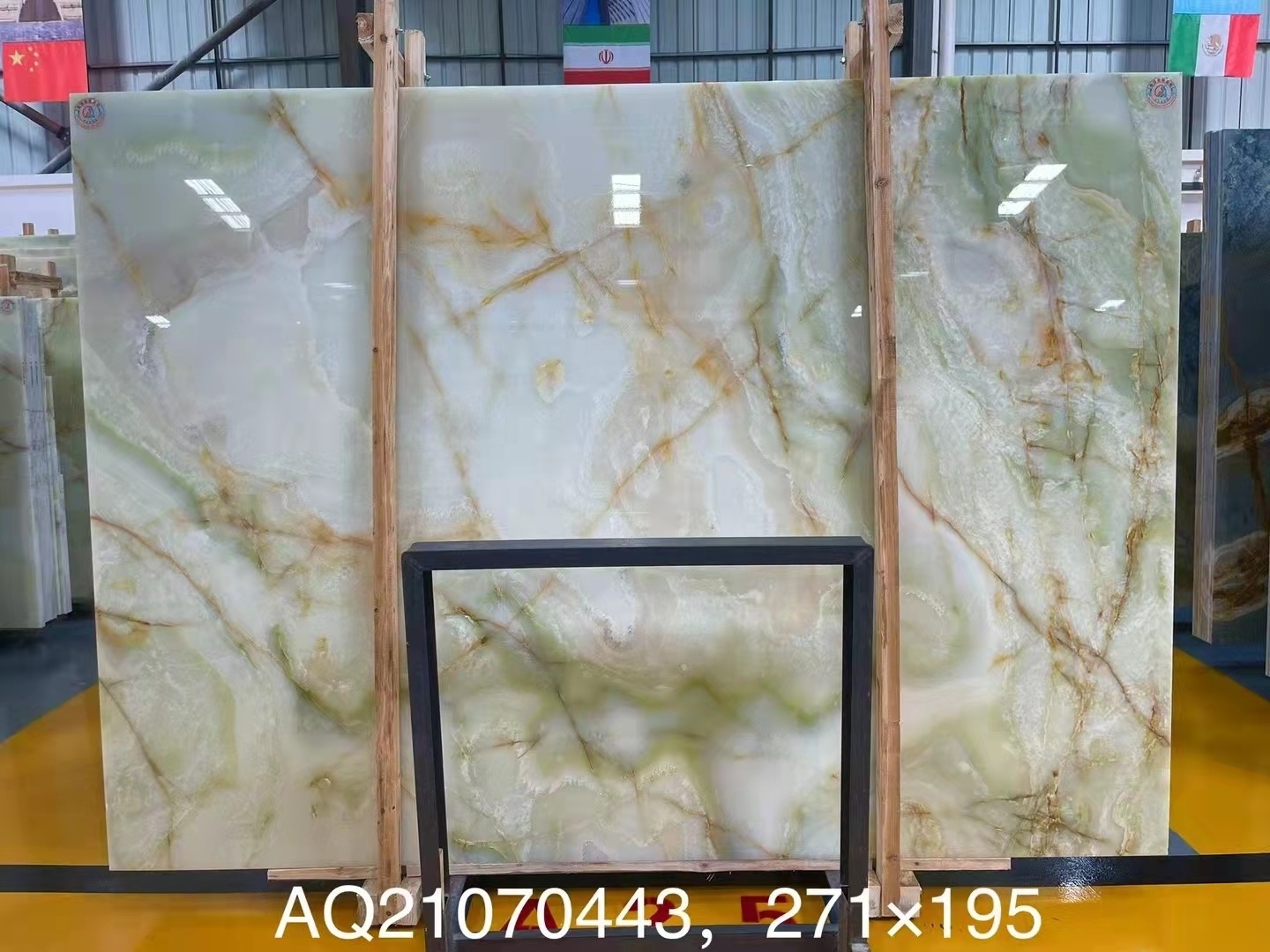 Yunfu Factory  luxury transparent Afghanistan light green onyx wholesale backlit green marble for onyx wall background