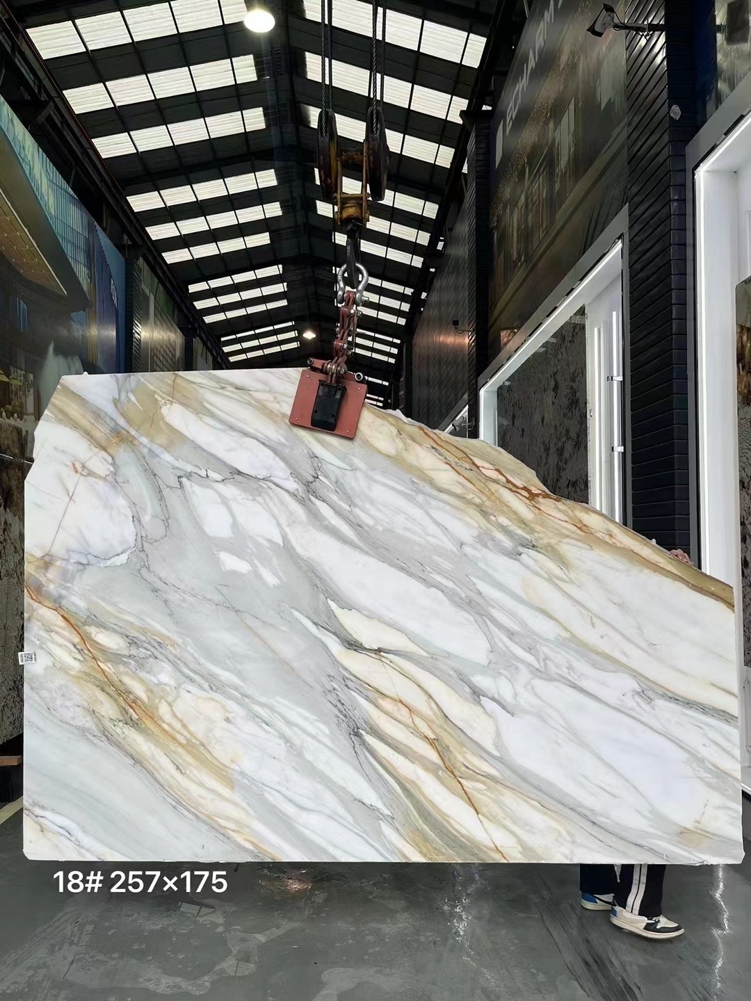 Italy Calacatta Gold/Borghini Marble Slabs Premium Quality for Modern Design for Table Top Island Countertop Stair Use