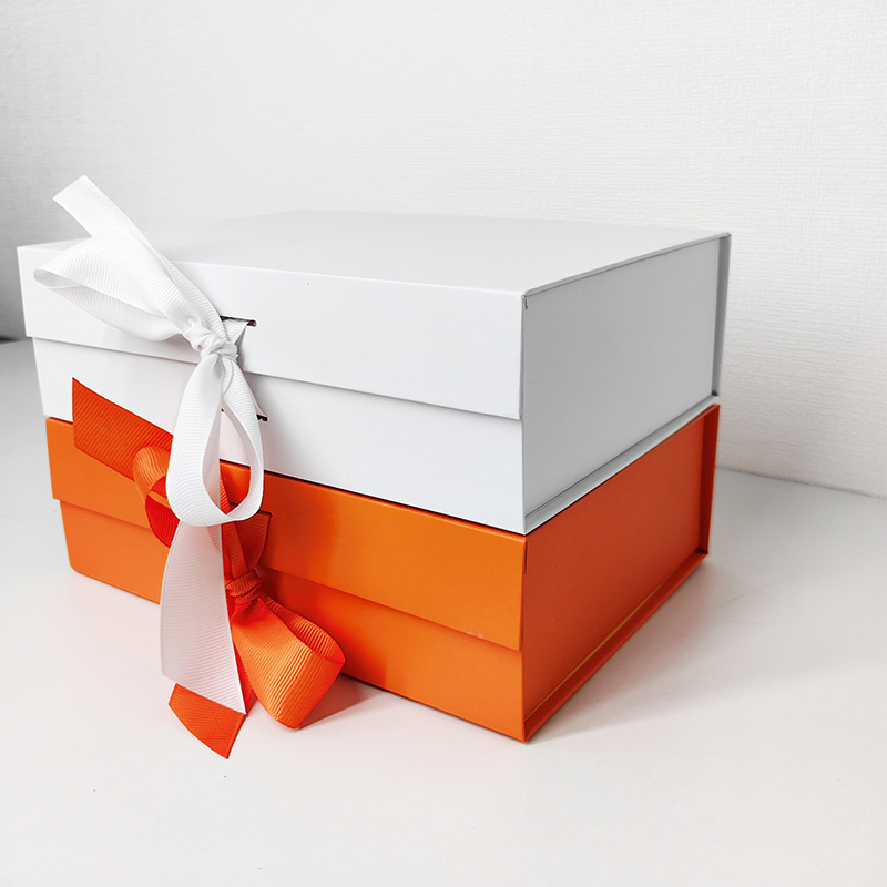 Custom Logo wholesale Orange Luxury folding Magnet clothing Paper Gift box packaging with Ribbon White Magnetic Gift Box