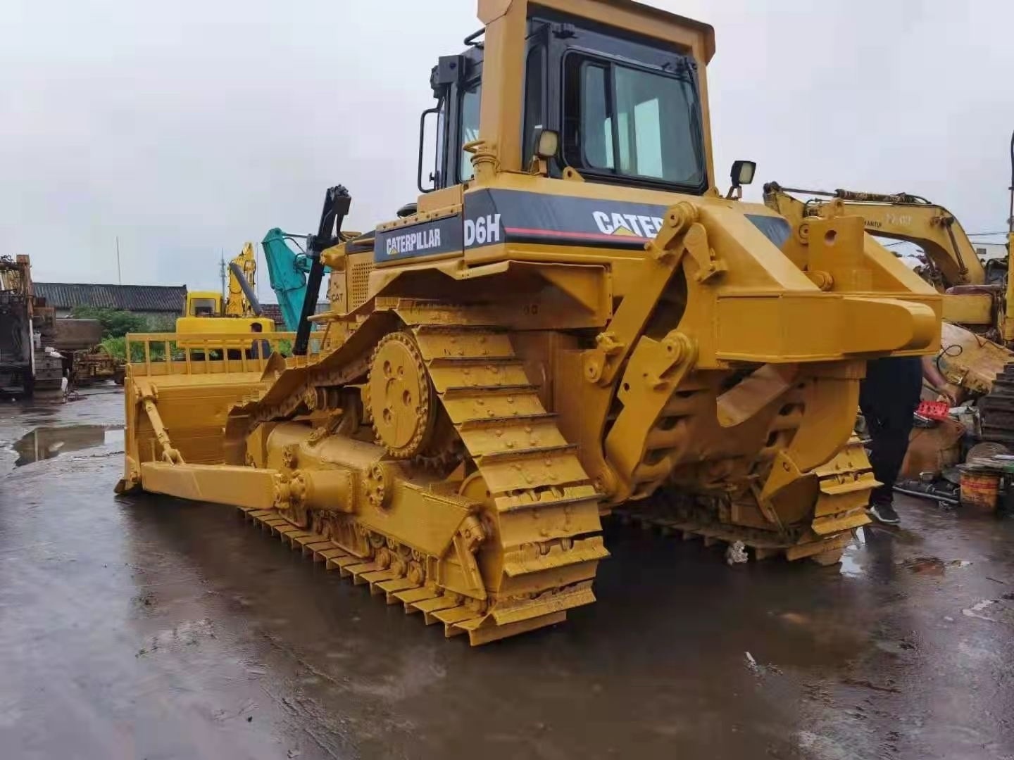 Used CAT D6H bulldozer for sale, Used CAT dozer D6H, used caterpillar D6H bulldozers