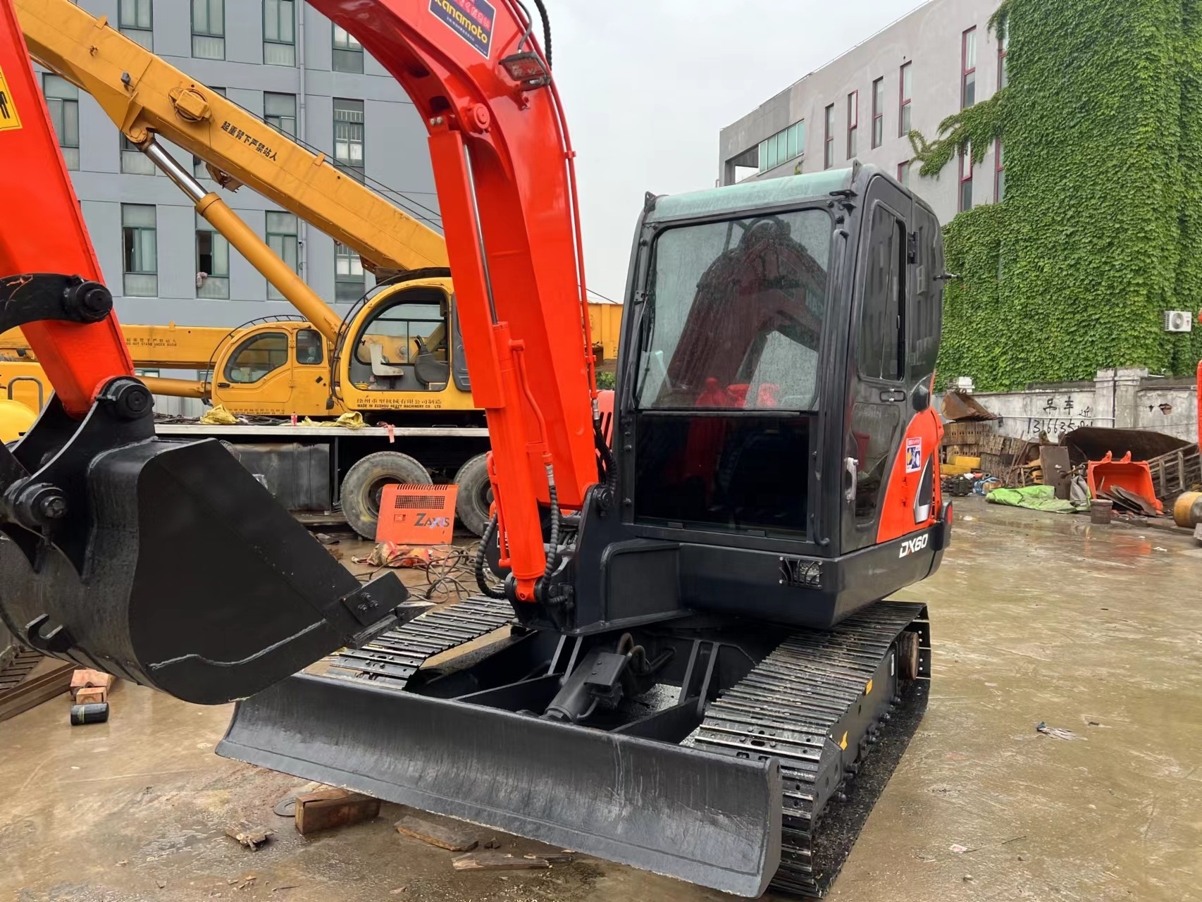 Used mini Excavator DOOSAN dx60 Excavators made in Korea / Doosan Small Digger dh55 dh60 dx60