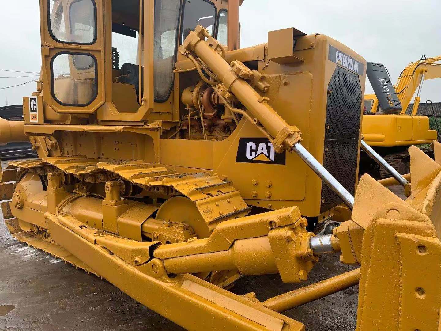 Japan bulldozer used cat D7H D6r D7r D8r cheap bulldozers for sale