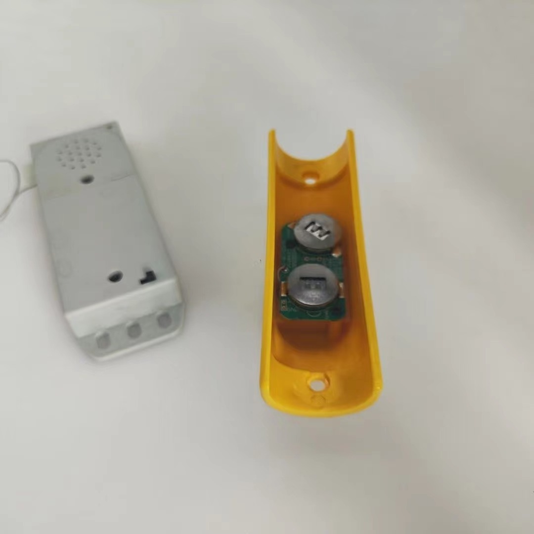 bus emergency stop request buzzer pressing call buttons