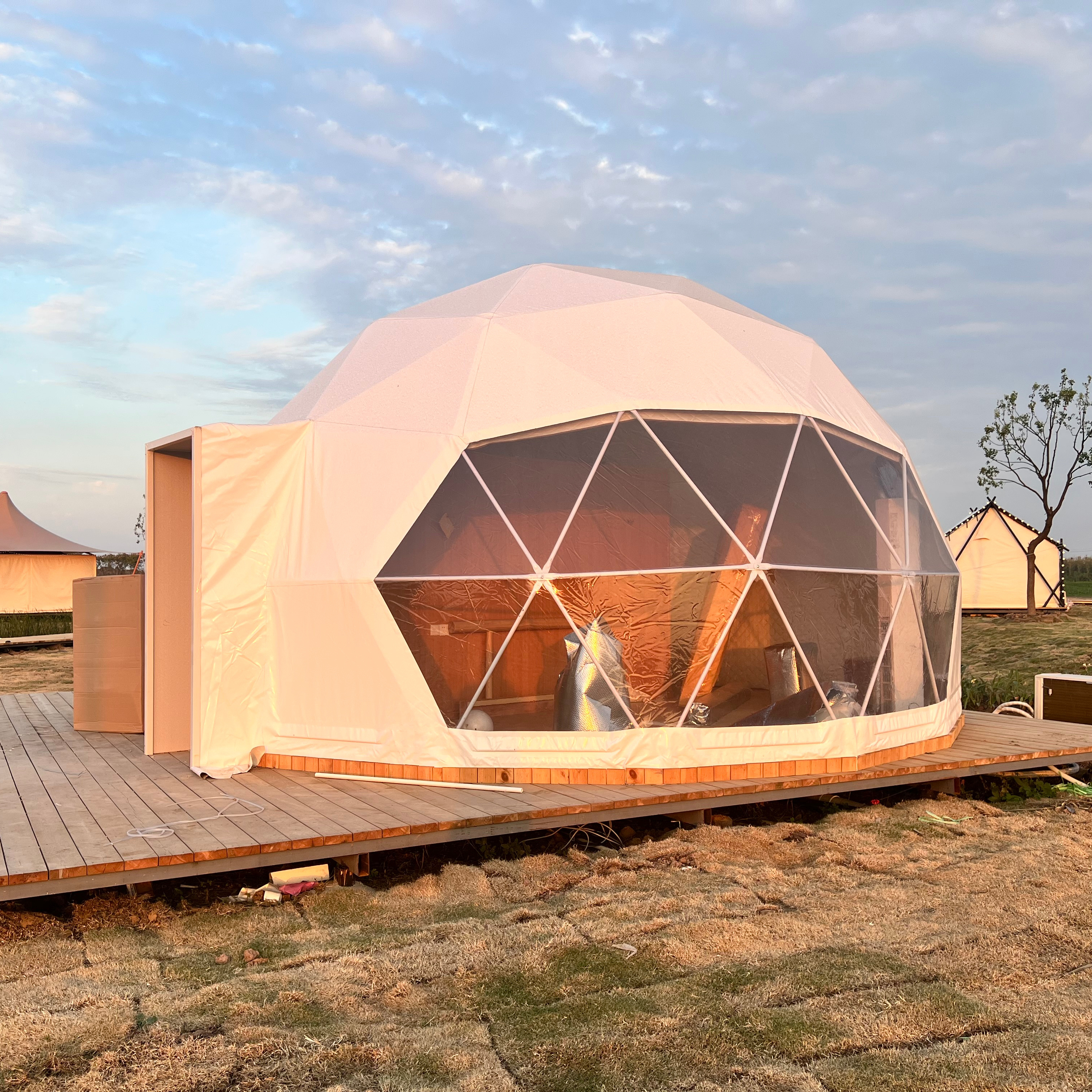 26ft Luxury Camping Resort Hotel Prefab House Ball Glamping Geodesic Igloo Dome Tents