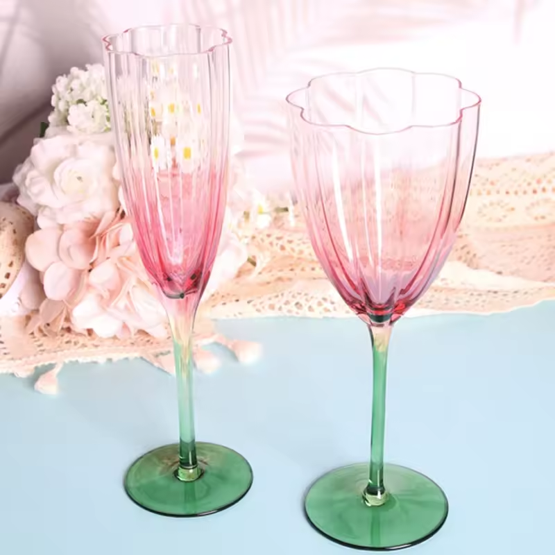 Hot Fancy Short Clear Cristal Big Cute Pink Acrylic Champagne Goblet Red Wine Glasses Popular in Turkey Italian Halloween Korean