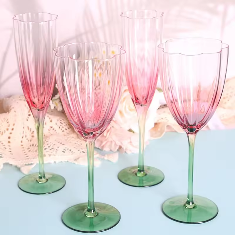 Hot Fancy Short Clear Cristal Big Cute Pink Acrylic Champagne Goblet Red Wine Glasses Popular in Turkey Italian Halloween Korean