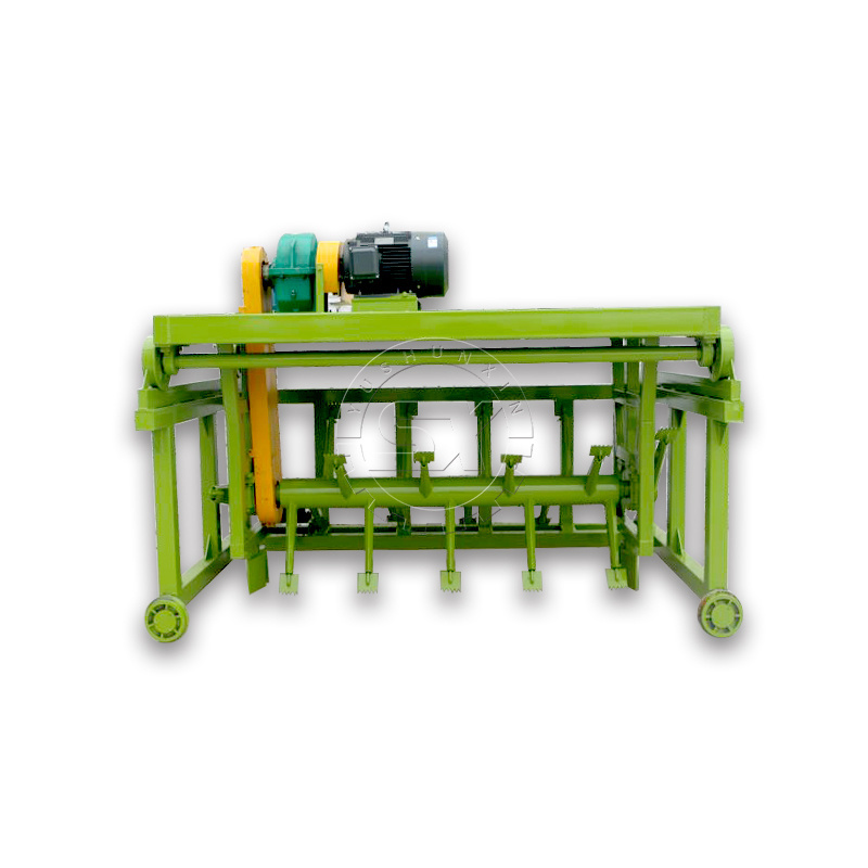 Small chicken manure turning and fermenting organic fertilizer processing equipment groove type compost turner