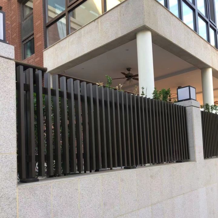 New design metal fence panels customized waterproof garden pool outdoor aluminum blade fence