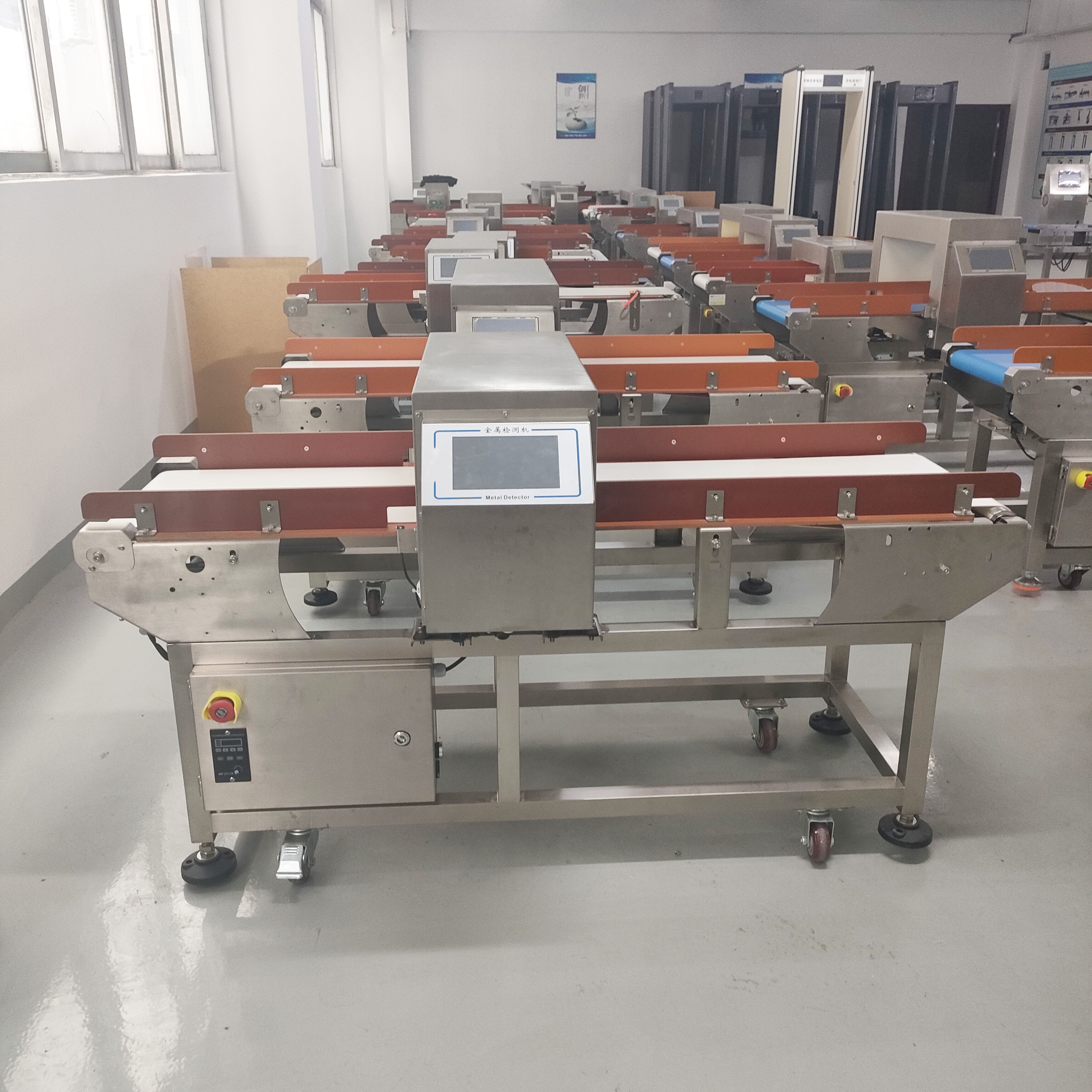 High Sensitivity Metal Detector Machine for Clothes/Food Factory Industrial Metal Machine