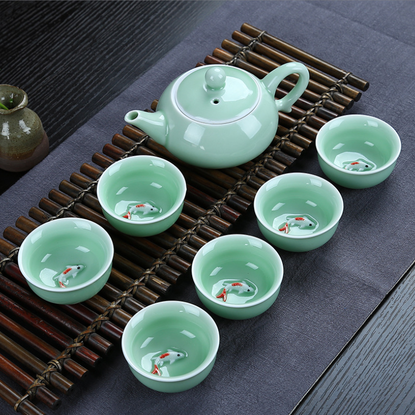 Cheap Fish Design Porcelain Tea Set of One Chinese Style Mini Ceramic Teapot with Six Cups