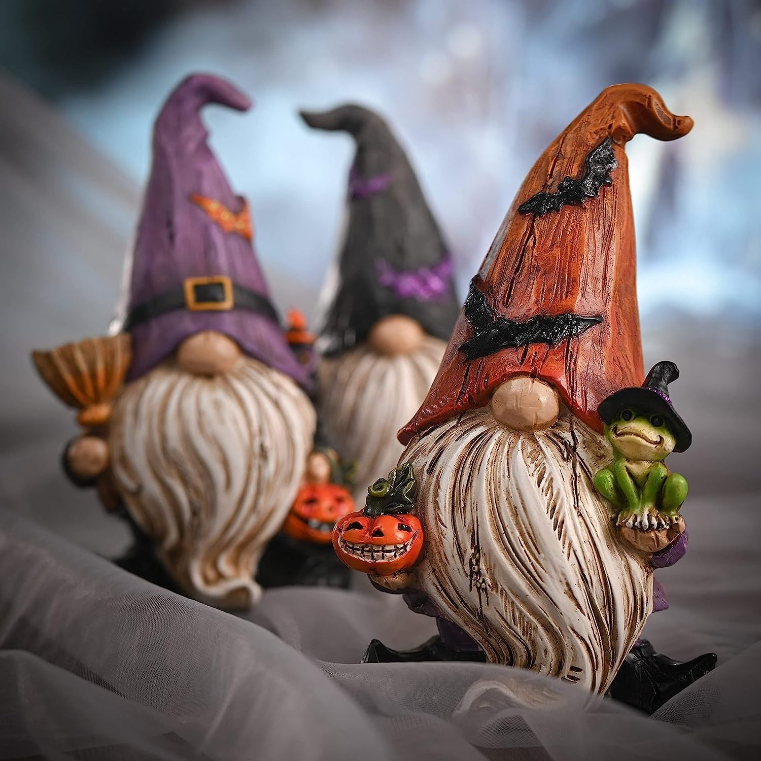 Handmade Resin Halloween Gnomes Statues with Pumpkin and Broom Polyresin Gnome Figurines for Indoor Outdoor