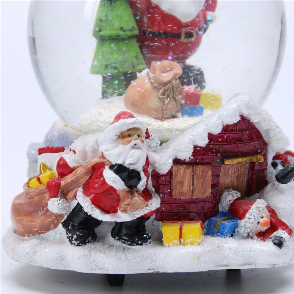 Resin Holiday Decorative Custom Made Snow Globe Glass For Xmas Gifts Water Ball