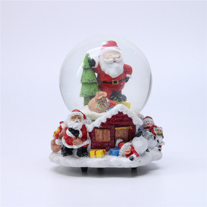 Resin Holiday Decorative Custom Made Snow Globe Glass For Xmas Gifts Water Ball