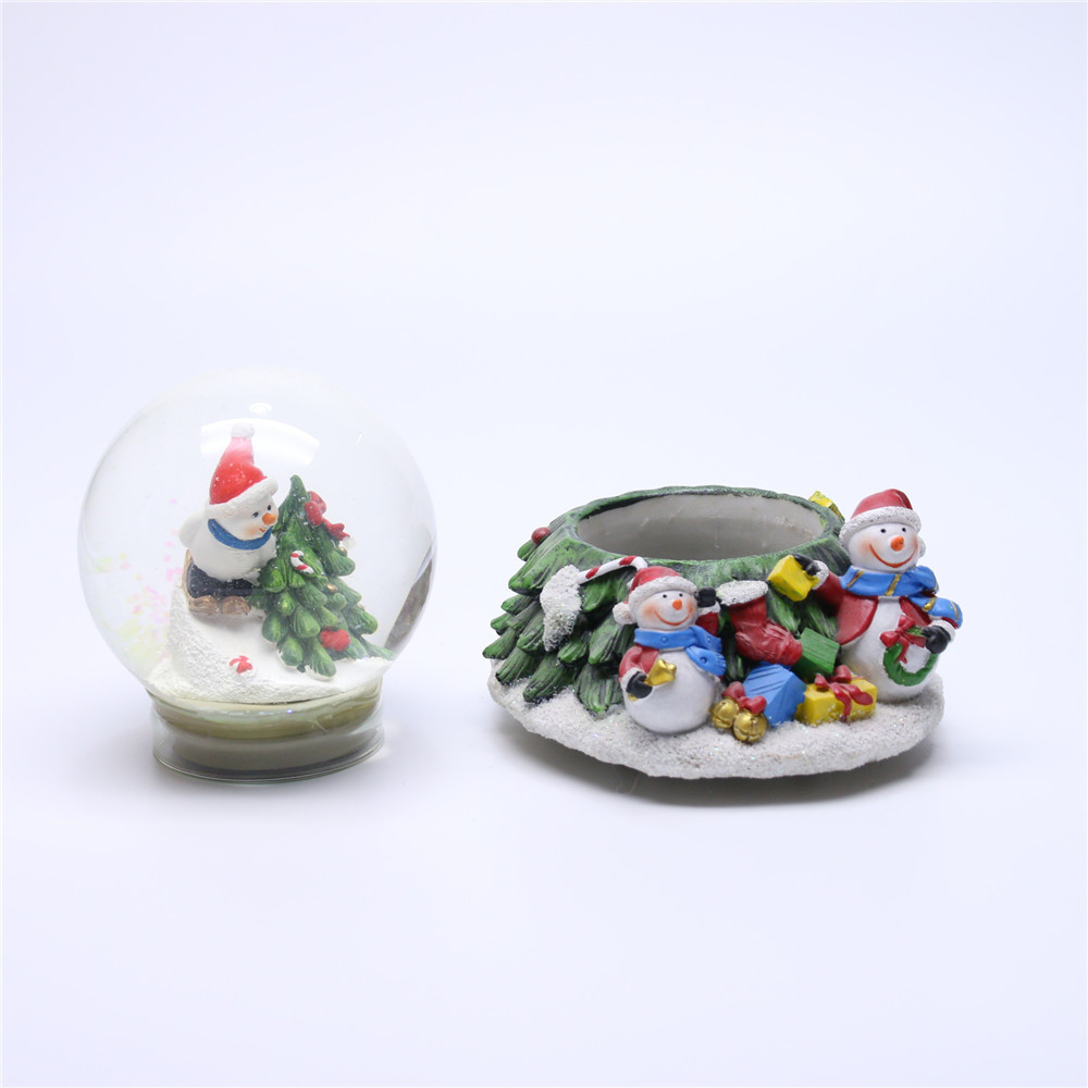 Safety materials christmas glass snow ball with good service musical water ball snow globe