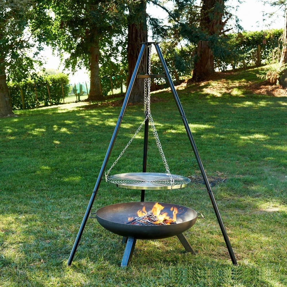 Wholesale Manufacturer Adjustable Height Outdoor BBQ Grill Charcoal Hanging Tripod Cooker for Fire Pit