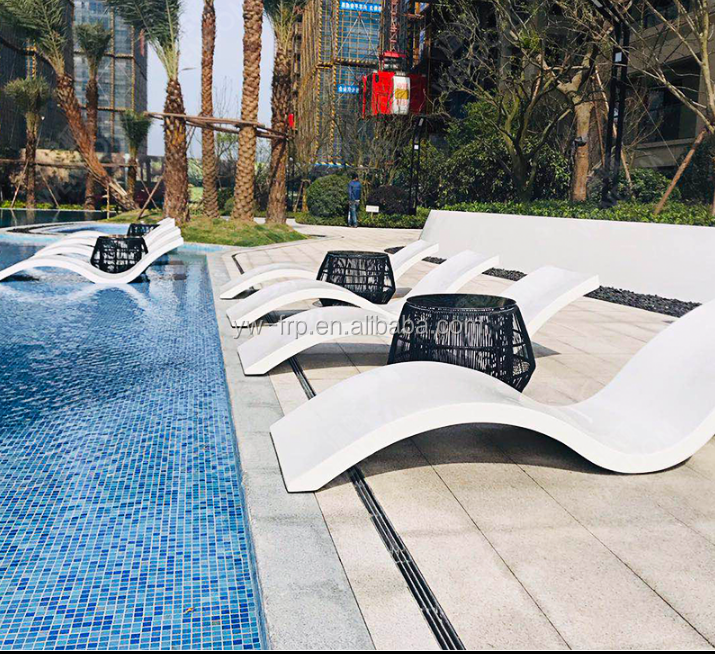 Outdoor ledge  fiberglass sun lounger chaise pool chair in pool  water lounge bed deck chaise lounger for garden