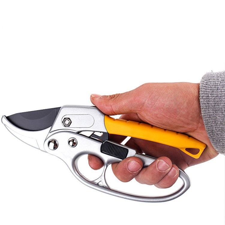 Garden Manual Hand Bypass Pruning Shearing Scissors 18mm Ratchet Pruner Shears