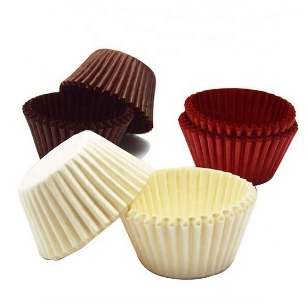 Wholesale  polka dots round muffin cake cup paper  cupcake liners Updated hot sell foil cupcake for cake