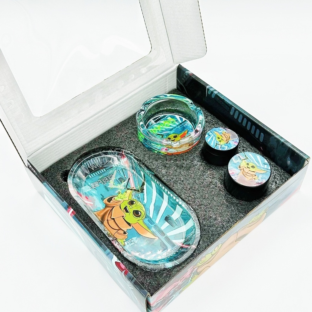 Hot Smoking Accessories Kit Custom Logo 5 in 1 OEM Portable Smoking Kit With Herb Grinder Container Tray Set