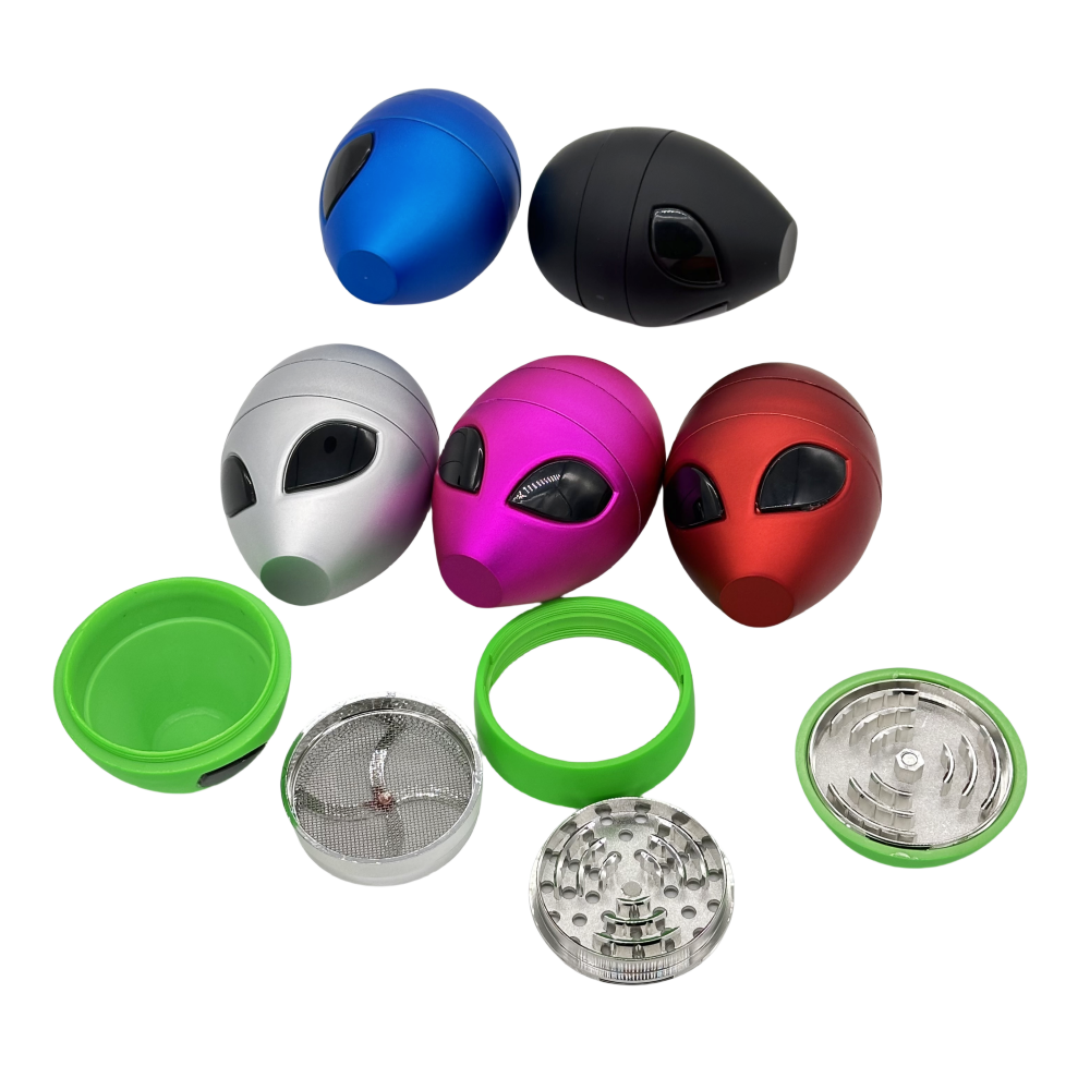 Newest Designs Smoking Kit UFO Alien Metal Grinder Portable Spice Crusher Tobacco Grinder for Smoke Shop